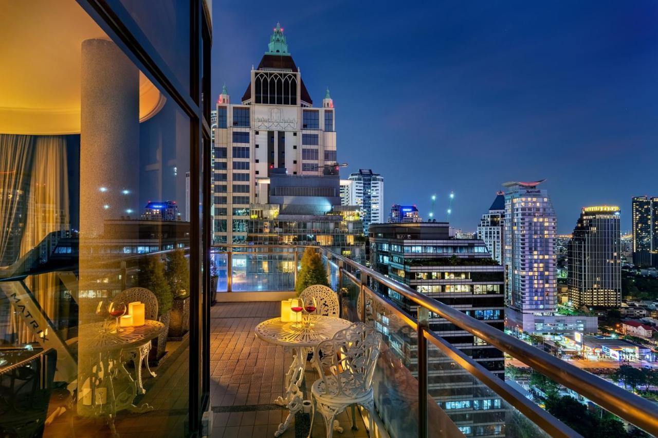 Bandara Silom Suites, Bangkok Exterior photo